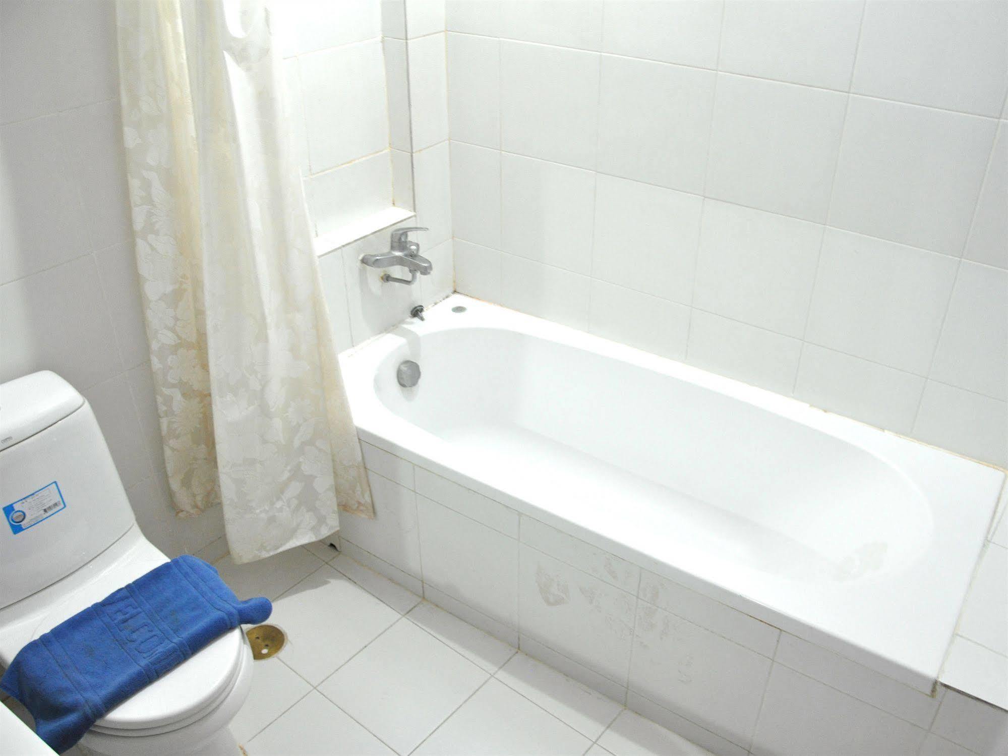 Highfive Guest House Pattaya Extérieur photo