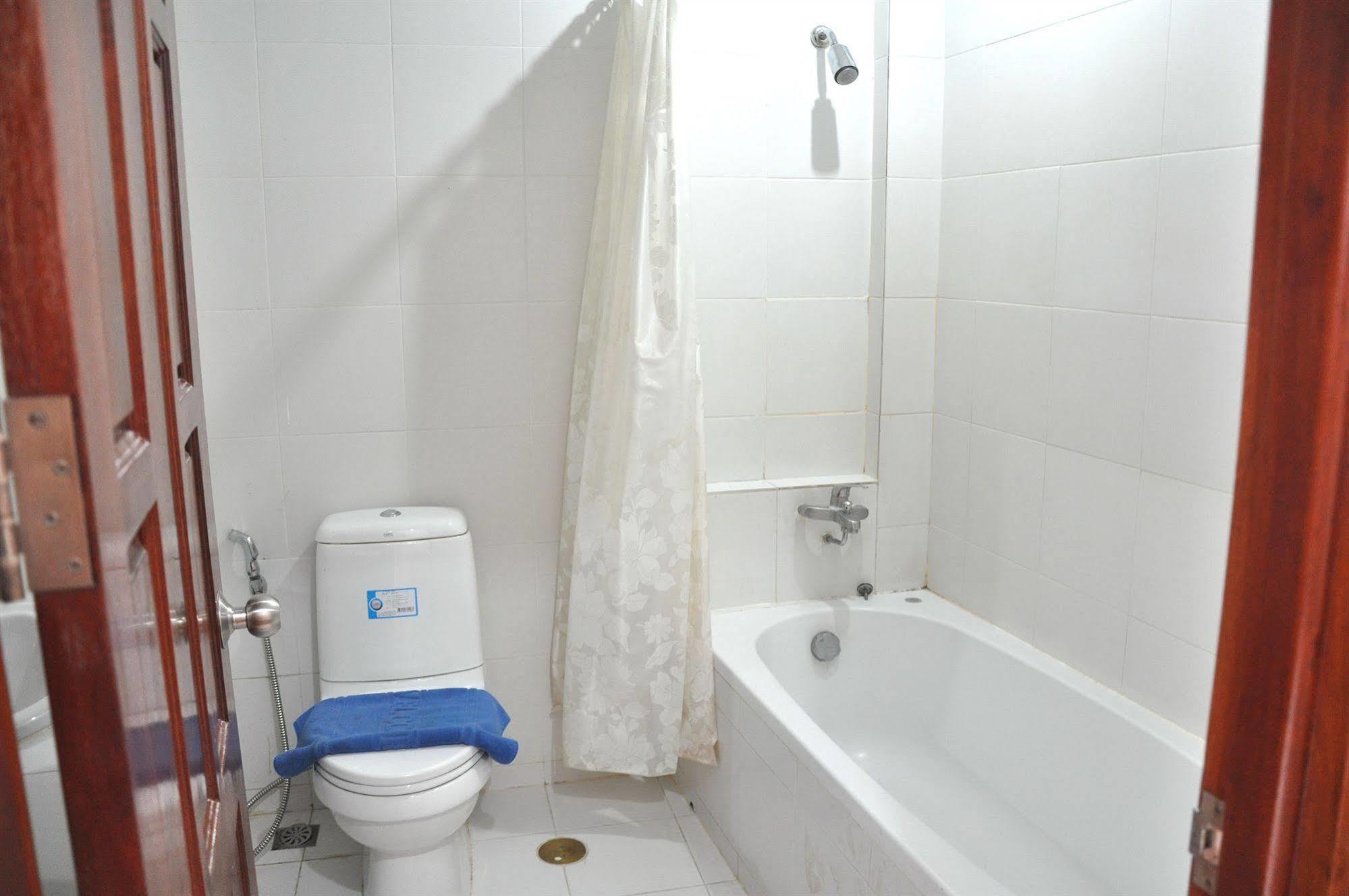 Highfive Guest House Pattaya Extérieur photo